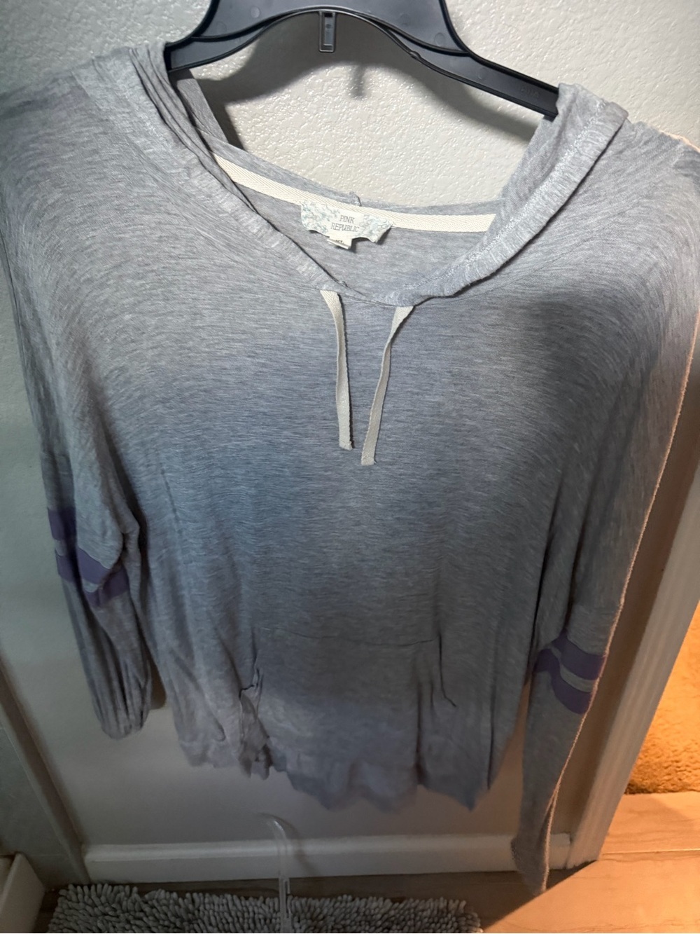 Light Gray Hooded Pullover with Lavender Sleeve Stripes - Picture 4 of 4